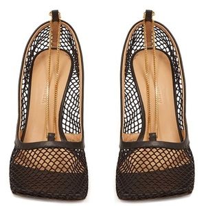 Bottega Veneta Stretch Pumps
